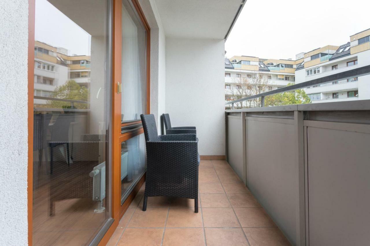 Spacious With Balcony Apartment Vienna Luaran gambar