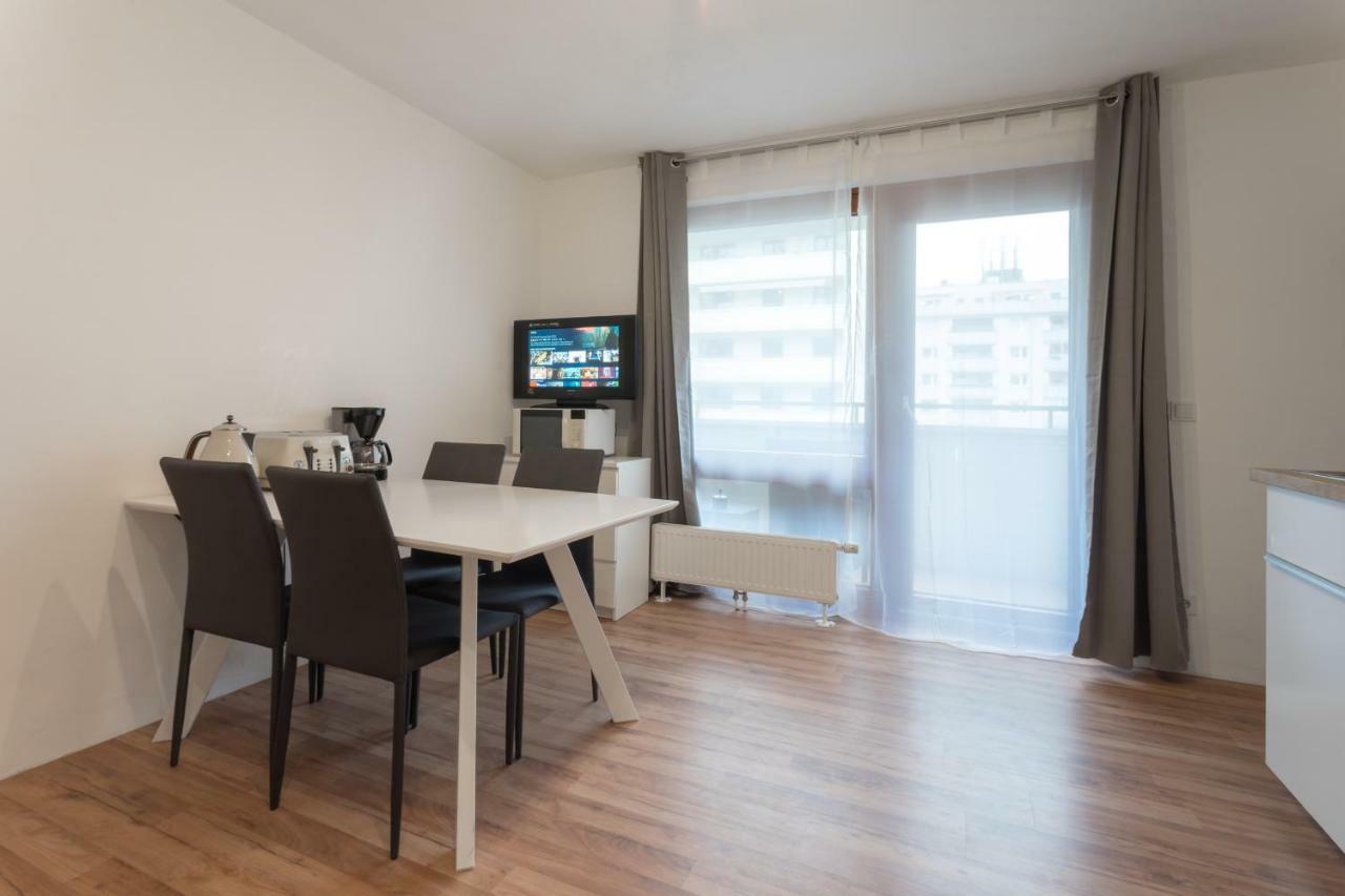 Spacious With Balcony Apartment Vienna Luaran gambar